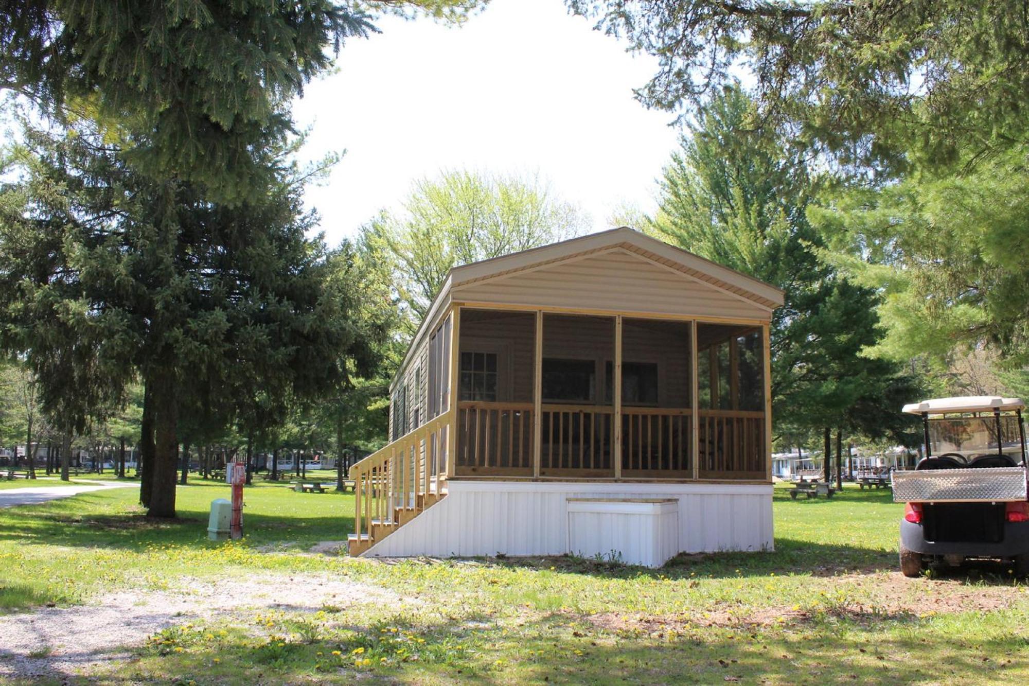 Plymouth Rock Camping Resort Deluxe Cottage Elkhart Lake Номер фото